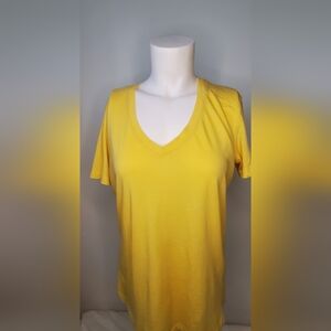 THEORY size S yellow tshirt ahort sleeves 100% cotton- Made in Peru